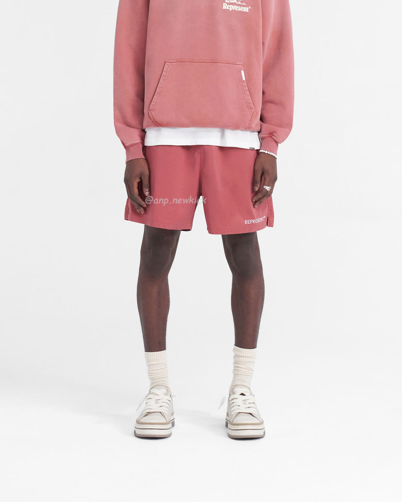 Represent Logo Embroidered Bermuda Shorts (6) - www.newkick.vip